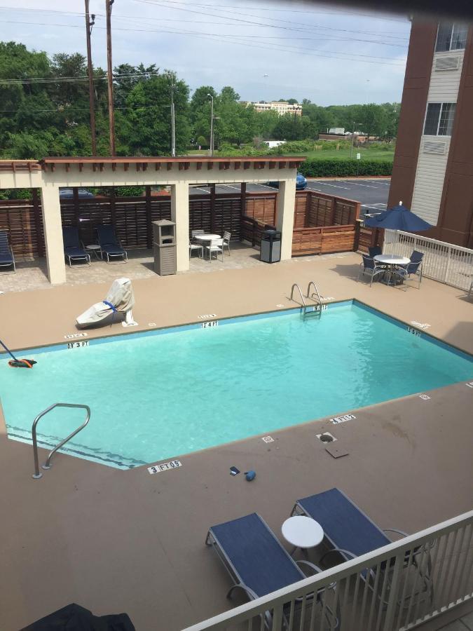 Candlewood Suites - Charlotte - Arrowood, An Ihg Hotel Bagian luar foto