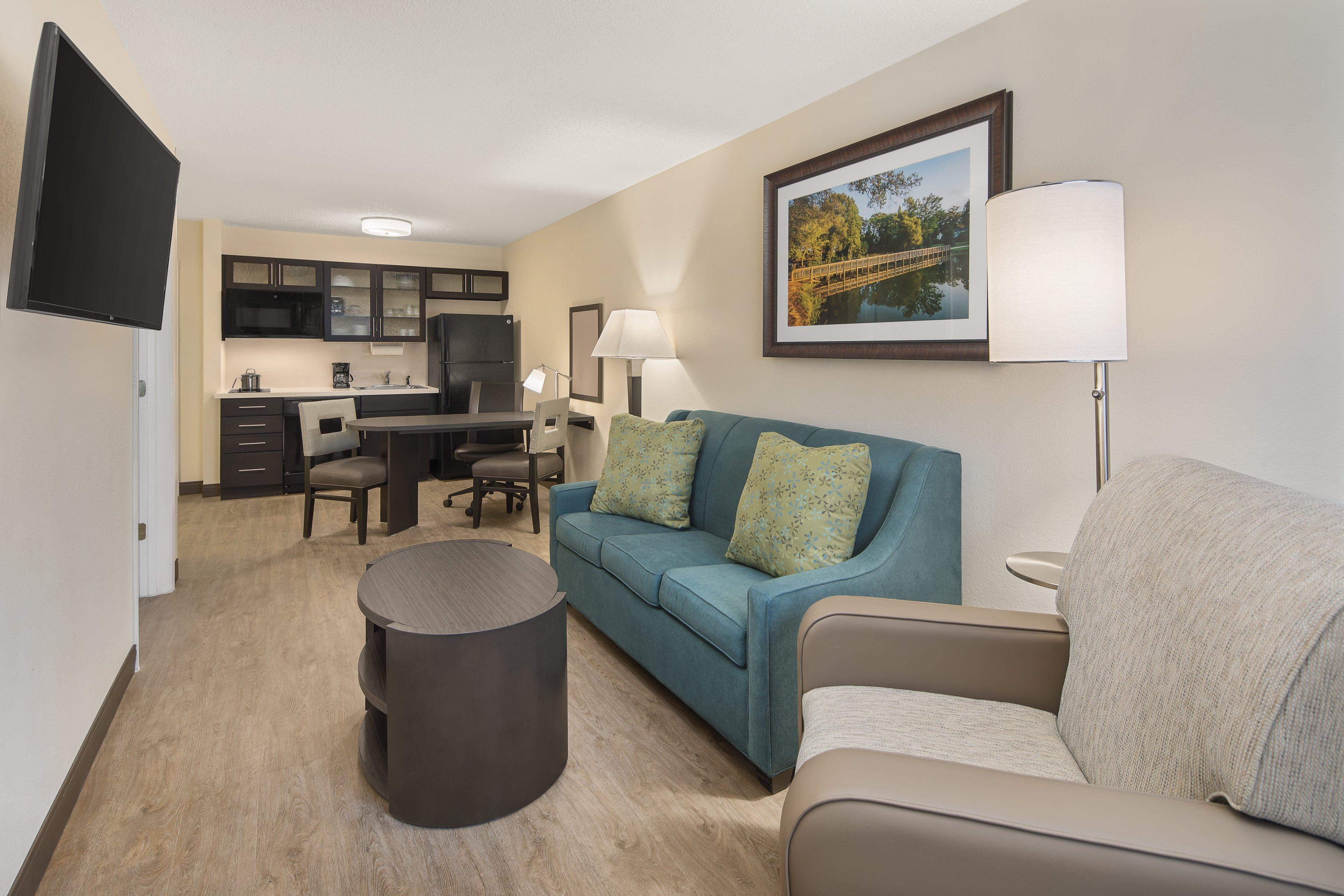 Candlewood Suites - Charlotte - Arrowood, An Ihg Hotel Bagian luar foto