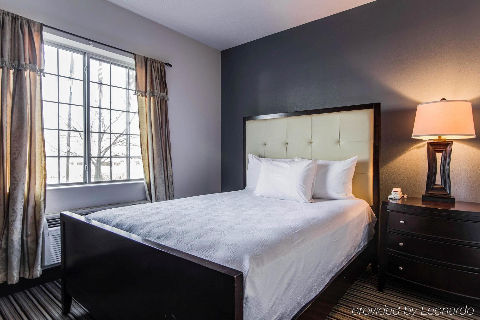 Candlewood Suites - Charlotte - Arrowood, An Ihg Hotel Bagian luar foto